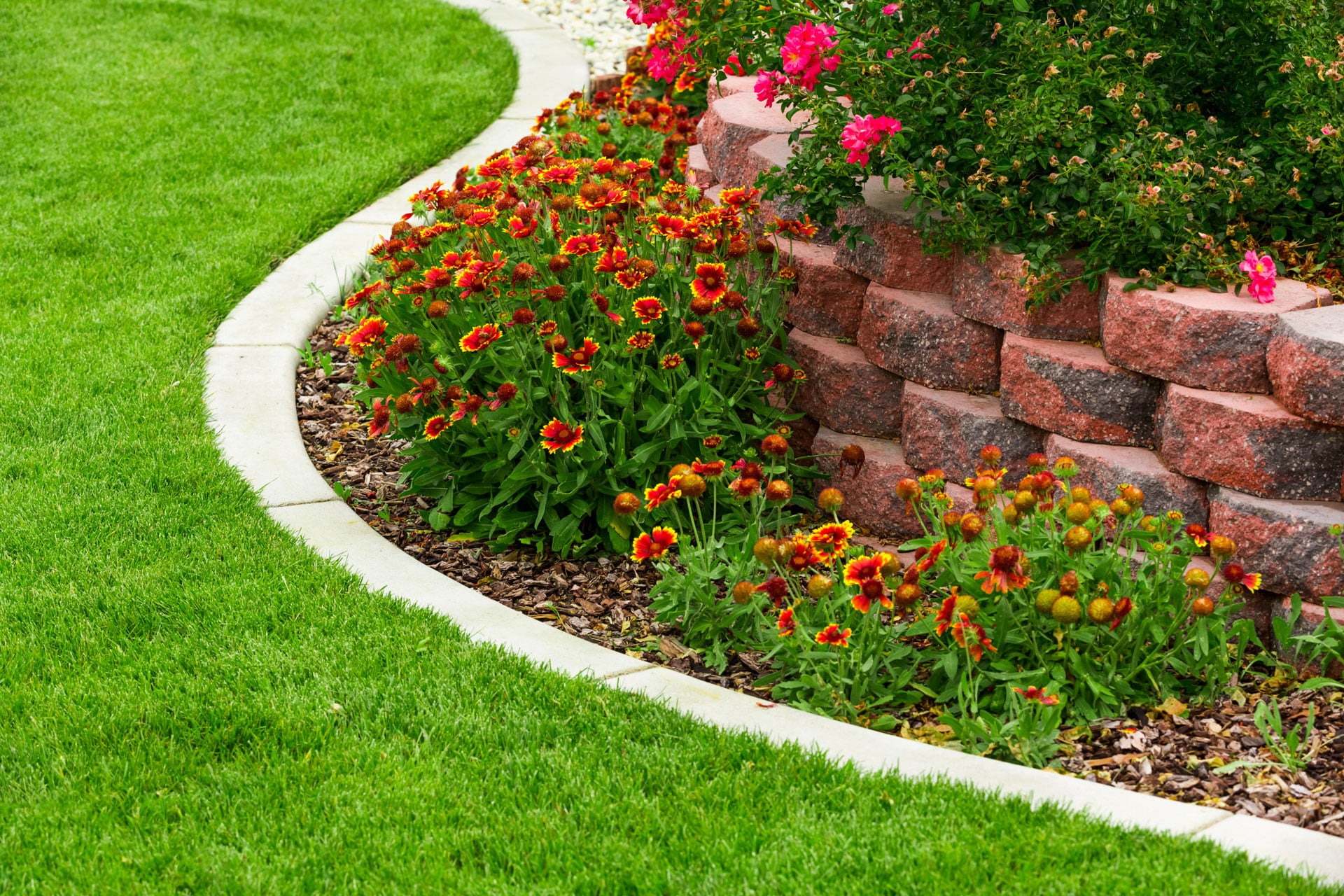 Landscaping Services in Middleburg, FL